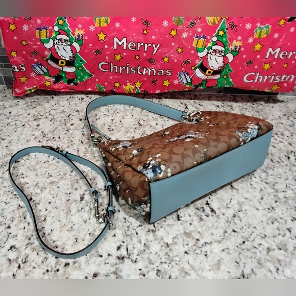 Coach Rare Floral Women's Bag With Bonus Wallet And Long strap - Picture 9 of 17